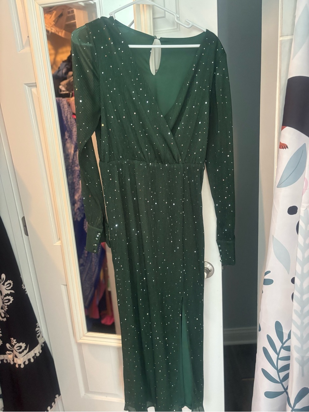 Beautiful green dress with sparkle